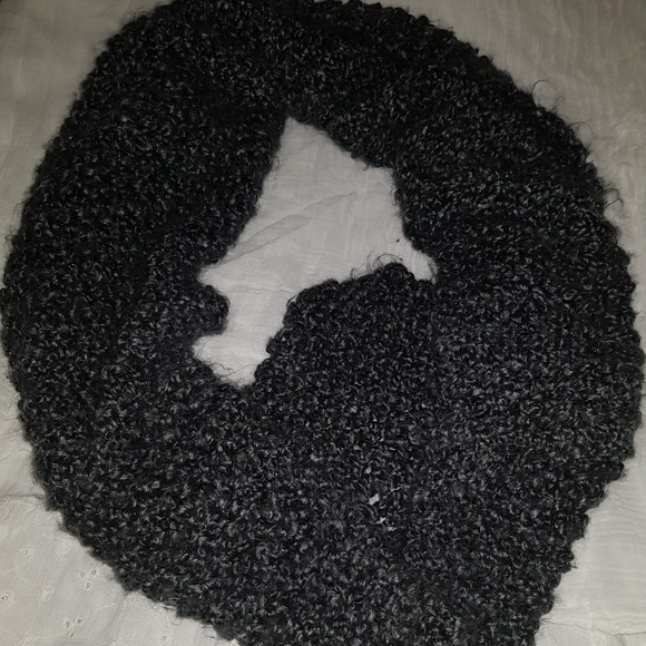 Infinity Scarf - Picture 3 of 4